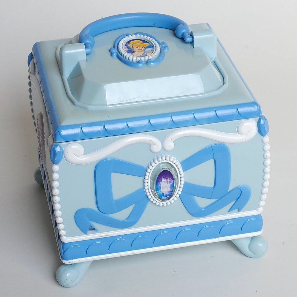 Vintage Disney CINDERELLA Musical Jewelry Box BIBBIDI BOBBIDI BOO Trinket Music